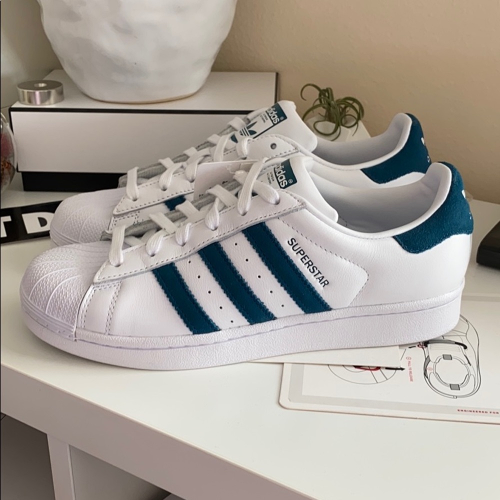 NWT Adidas superstar - Picture 6 of 11